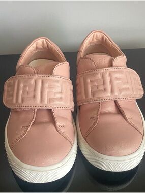 Fendi Kids Blush Pink Leather Velcro Sneakers